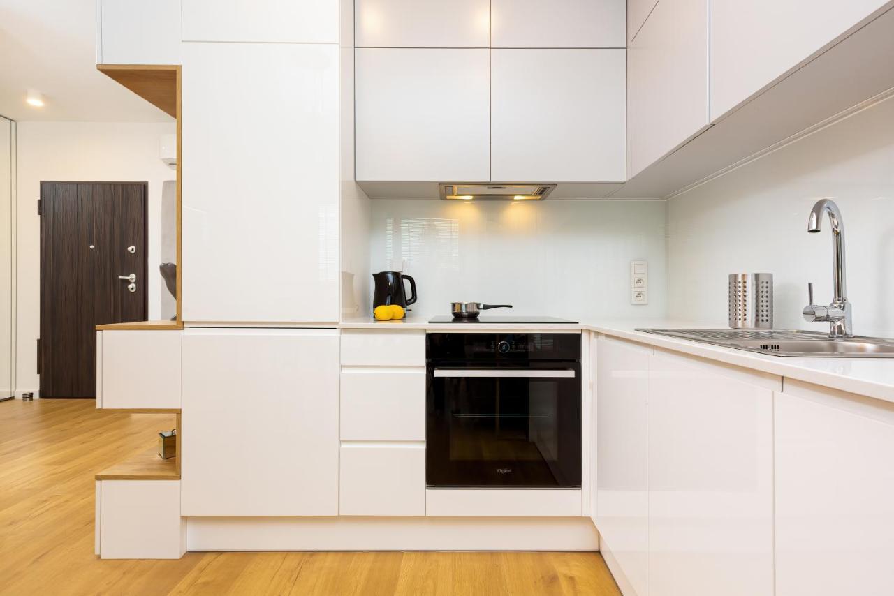 Apartment City Center Grzybowska By Renters Prestige Varsovie Extérieur photo